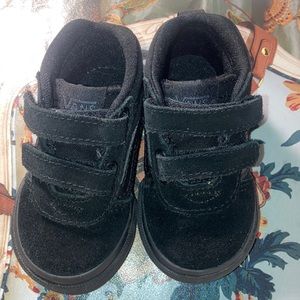 Kids vans size 4